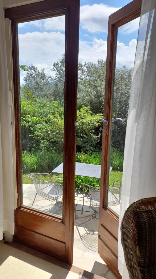 Studio Apartment In Bargemon Kültér fotó
